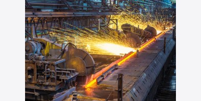 Giá thép hôm nay 4/3: Rung lắc do căng thẳng tại Eo biển Hormuz và nhu cầu thép Trung Quốc suy yếu